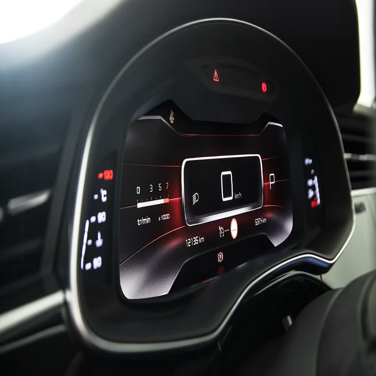 8 stvari koje uvek morate imati u automobilu – saveti za udobno i bezbedno putovanje 8 stvari koje uvek morate imati u automobilu – saveti za udobno i bezbedno putovanje